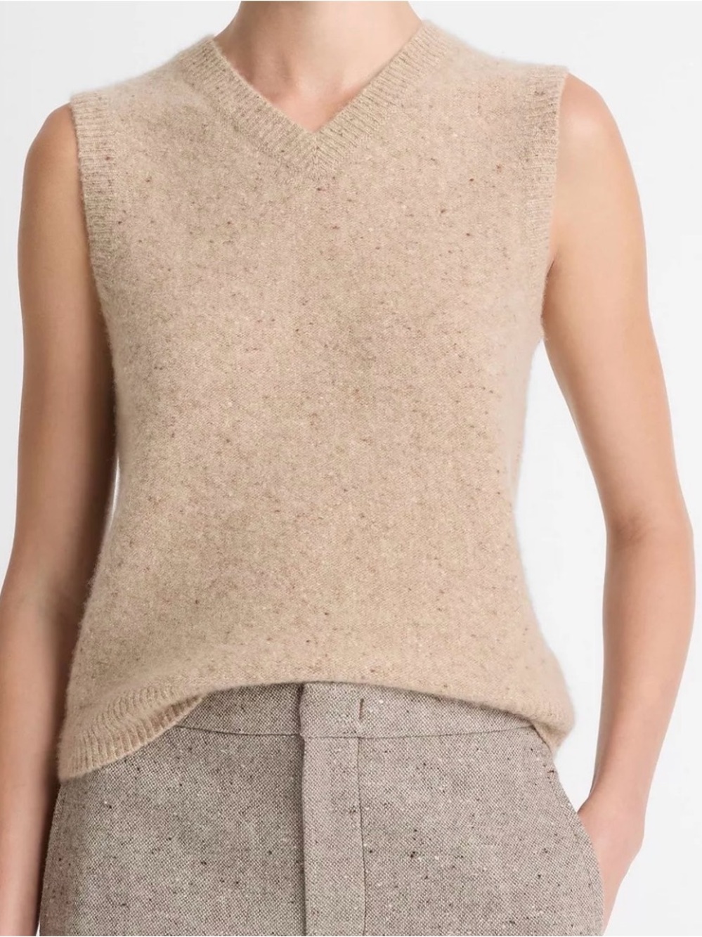 Theory Beige Sleeveless V-Neck Knit Vest